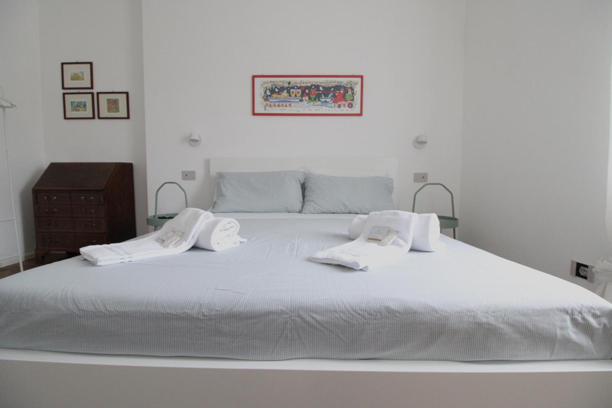 The View Apartment Siena Bagian luar foto